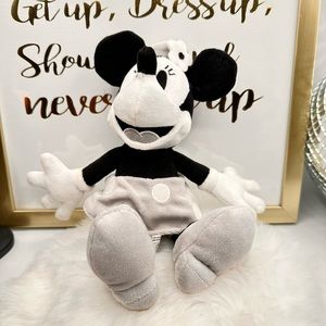Authentic Disney Park Minnie Mouse  Steamboat Black & White/Grey Soft  Plush 9”